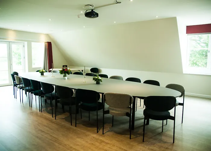 Hotel Bramslevgaard 3*